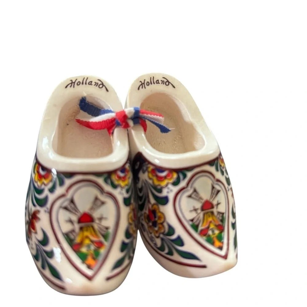 Dutch Miniature Wooden  Holland Clogs Klomoen Collector Souvenir Windmill 3”